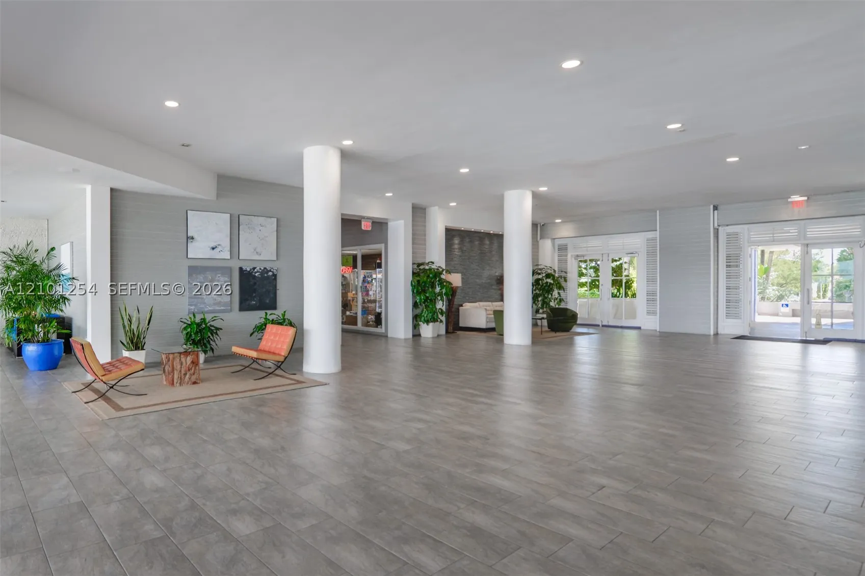 800 West Ave #629