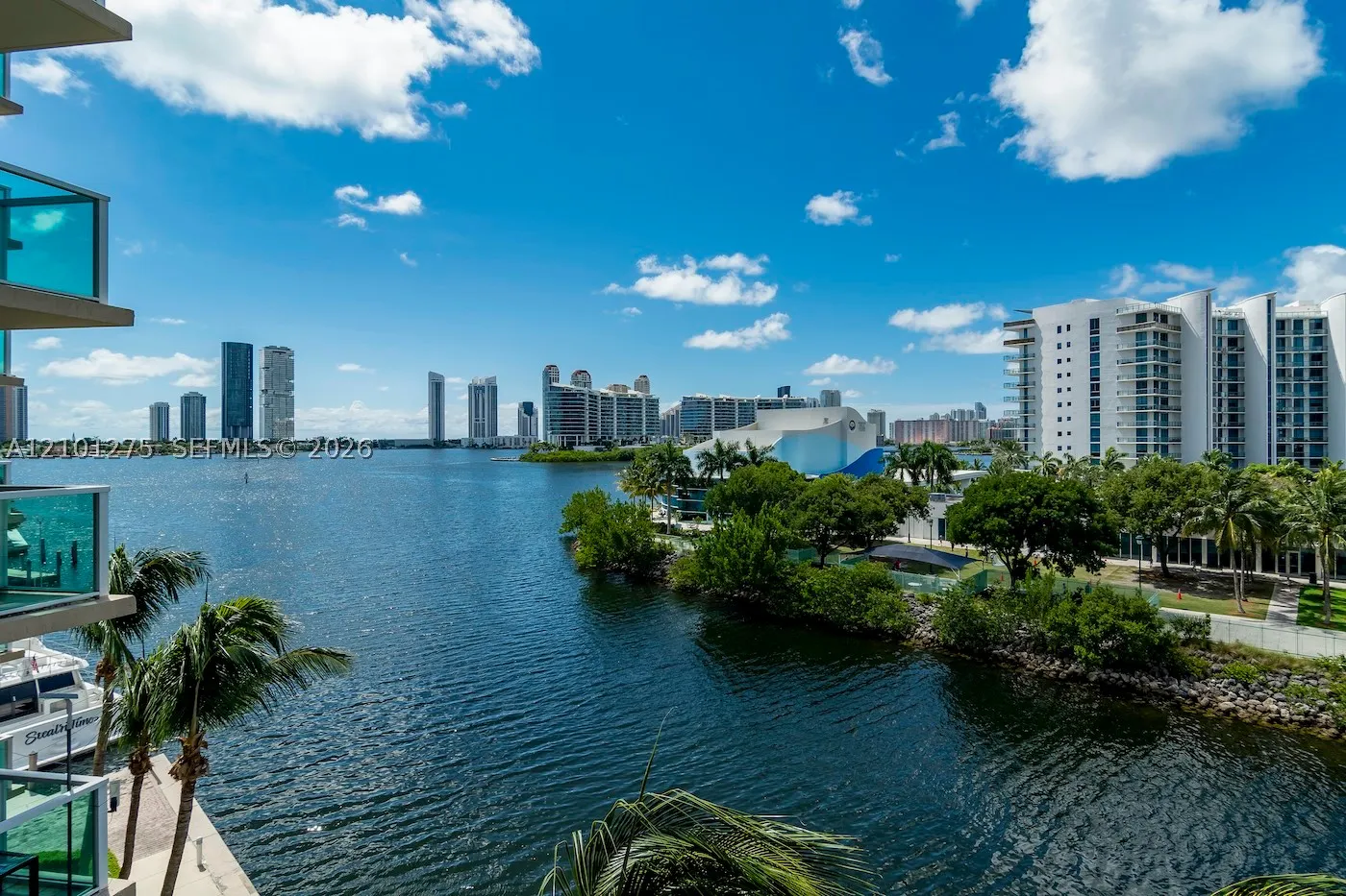 3330 NE 190 ST #516