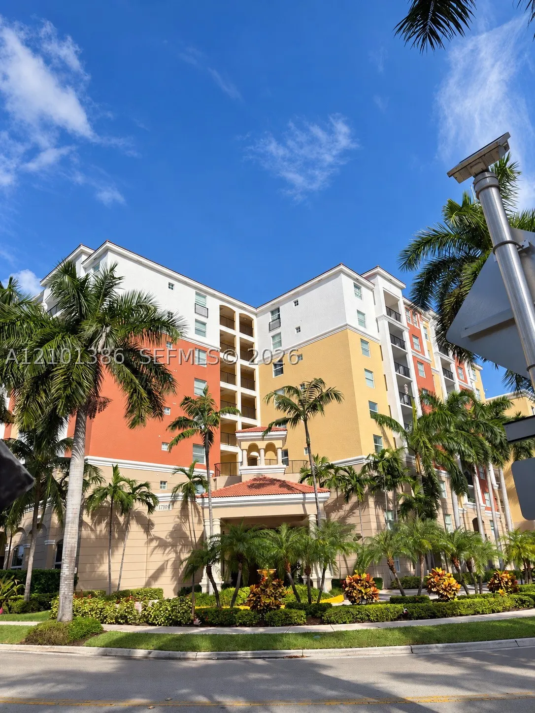 17145 N Bay Rd #4412