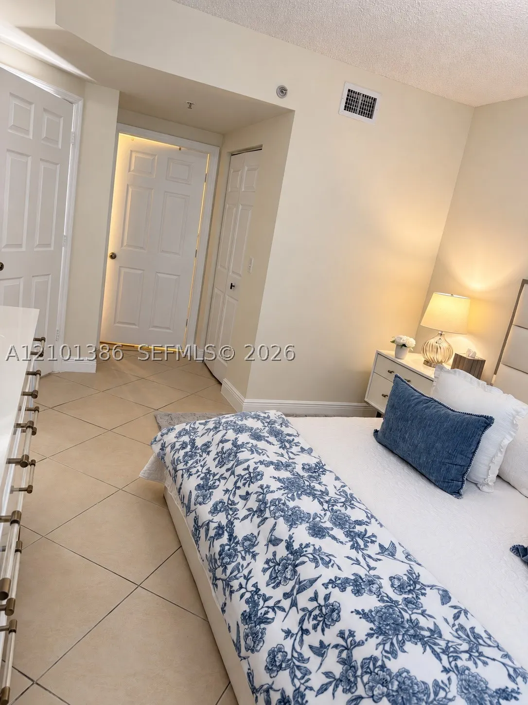 17145 N Bay Rd #4412