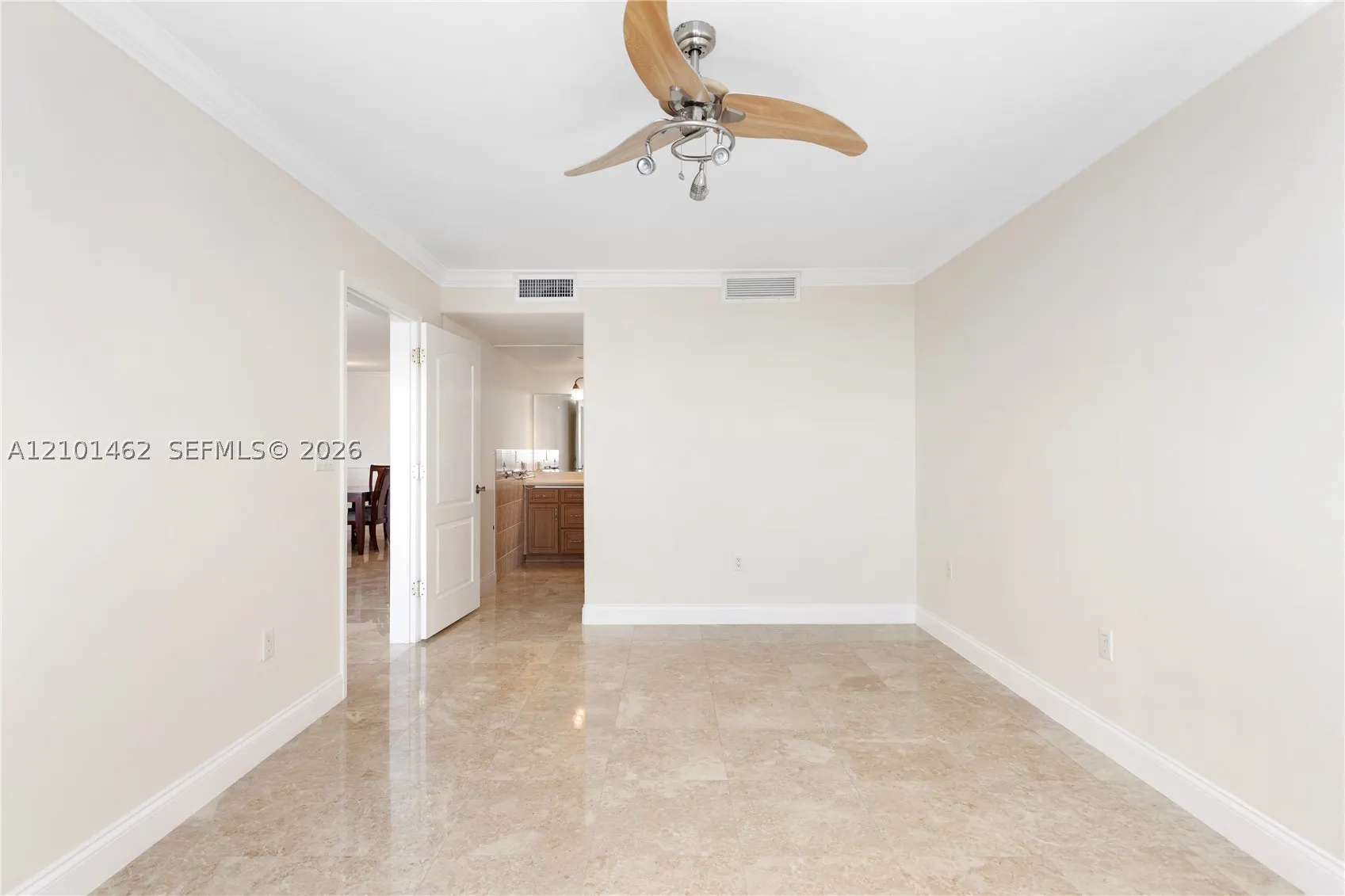 500 Bayview Dr #PH20
