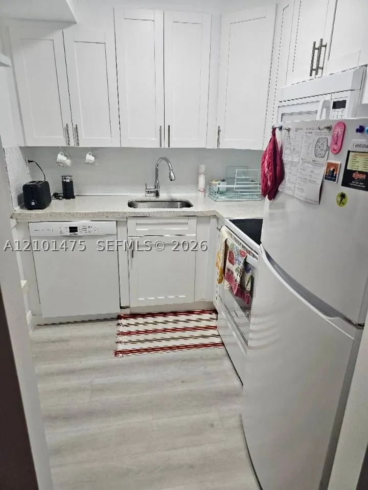 17560 Atlantic Blvd #207
