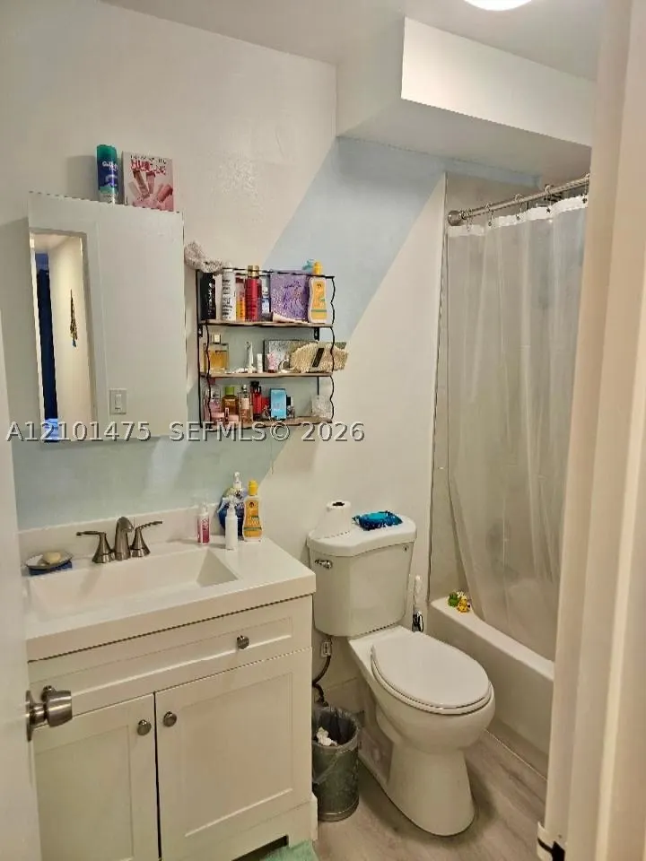 17560 Atlantic Blvd #207