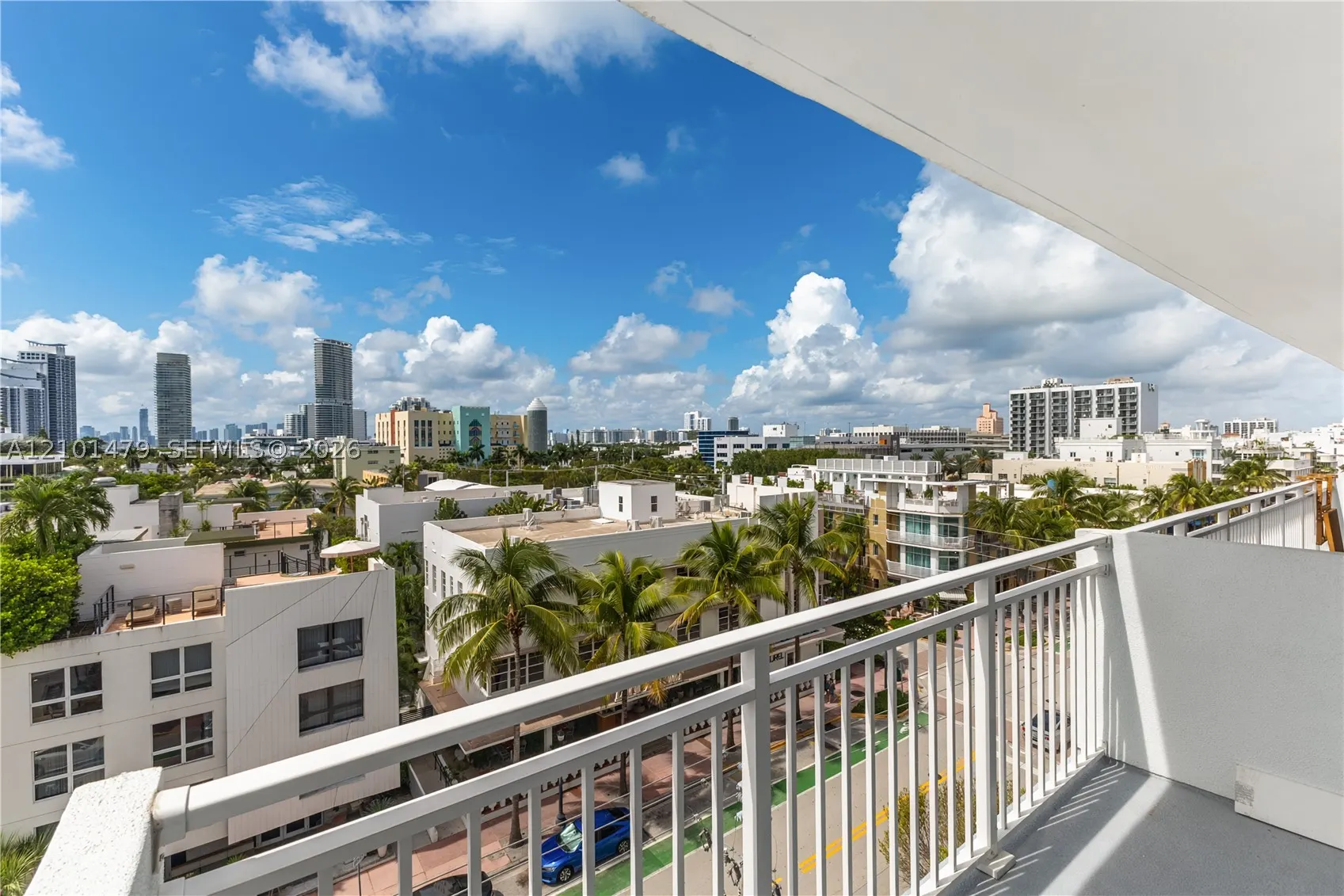 345 Ocean Dr #705