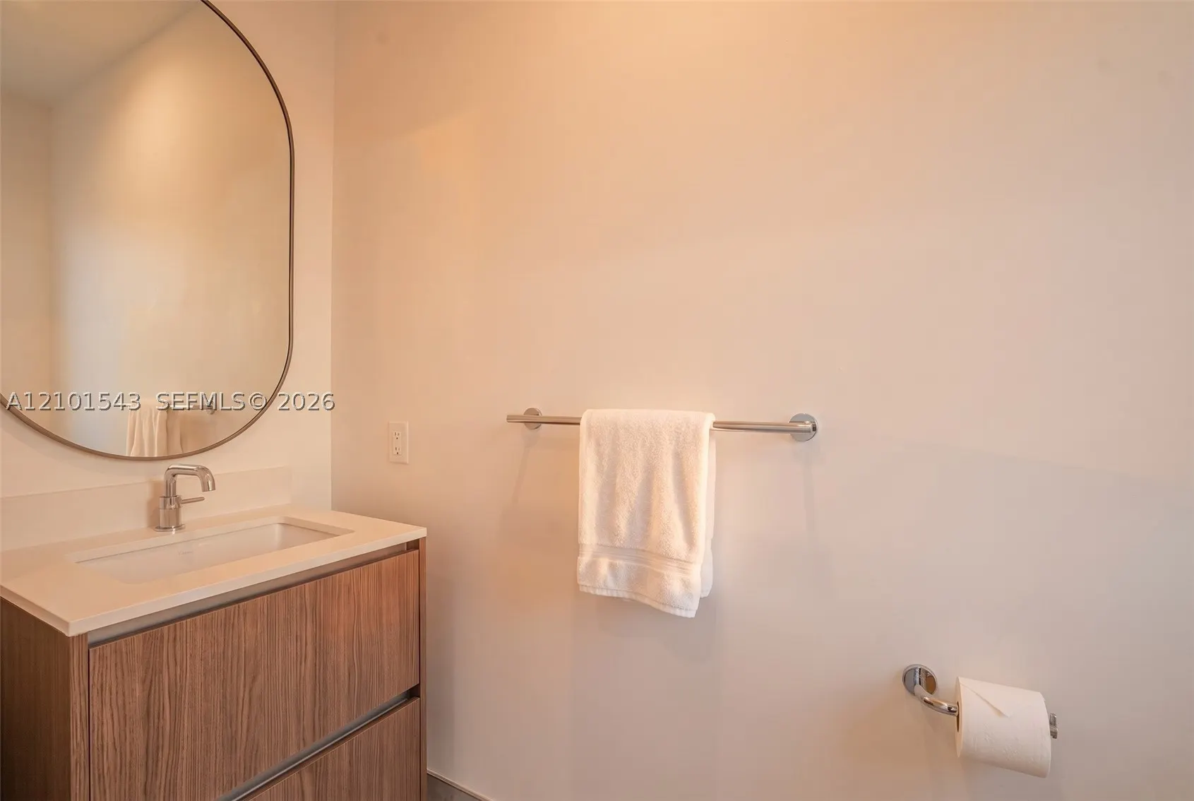 9221 E Bay Harbor #UPH10