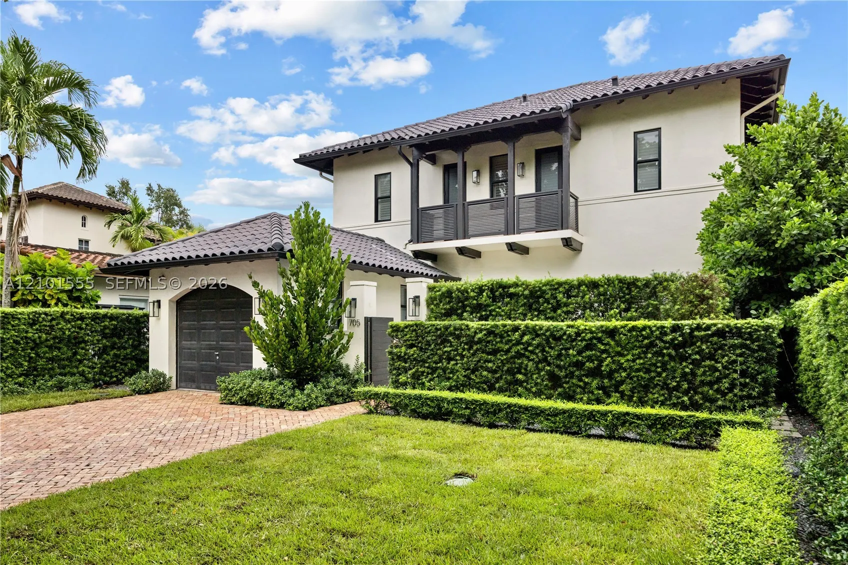 705 Madeira Ave