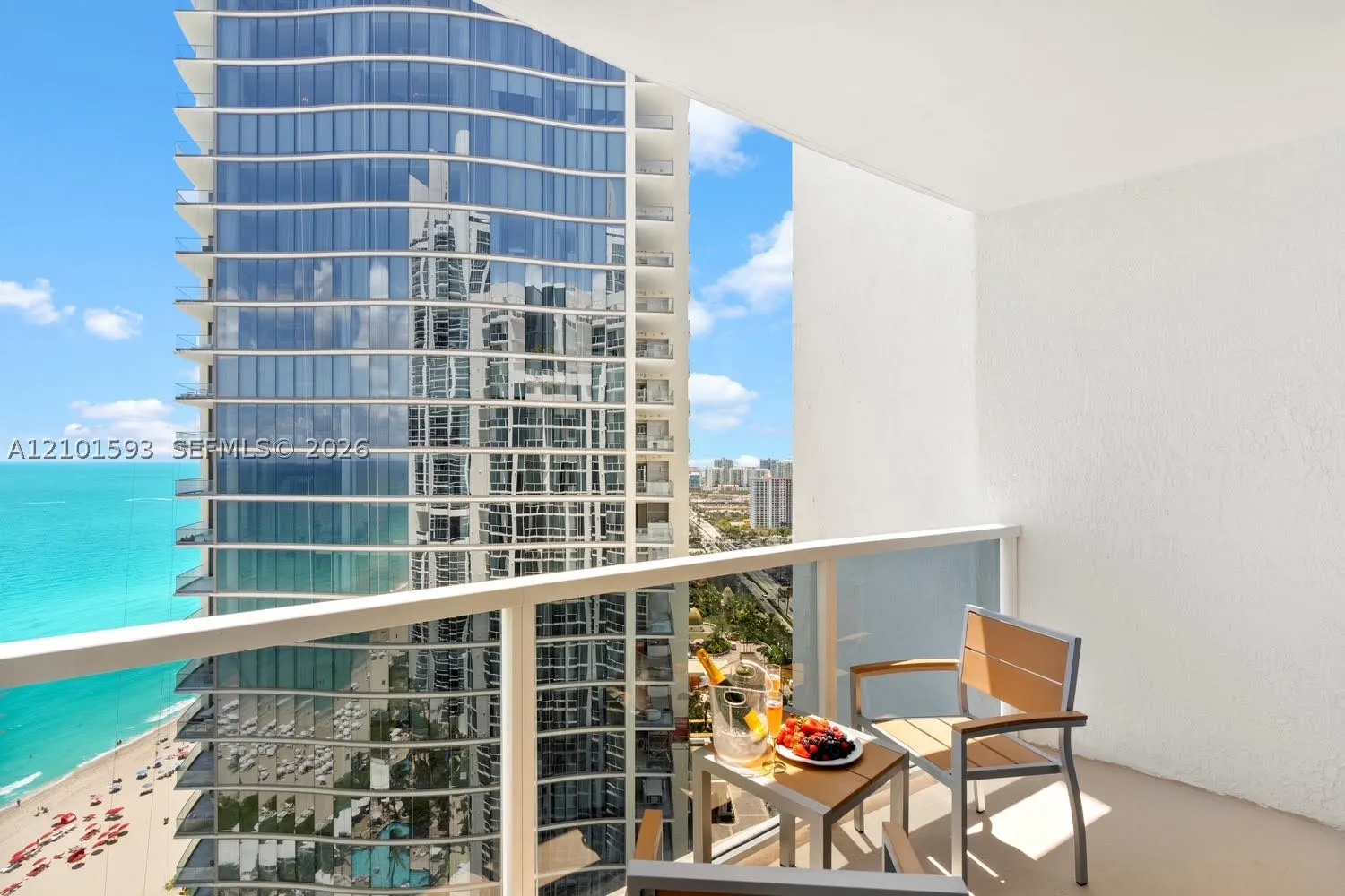 18001 Collins Ave #2512