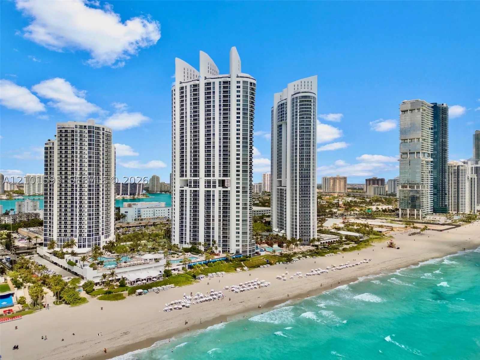 18001 Collins Ave #2512