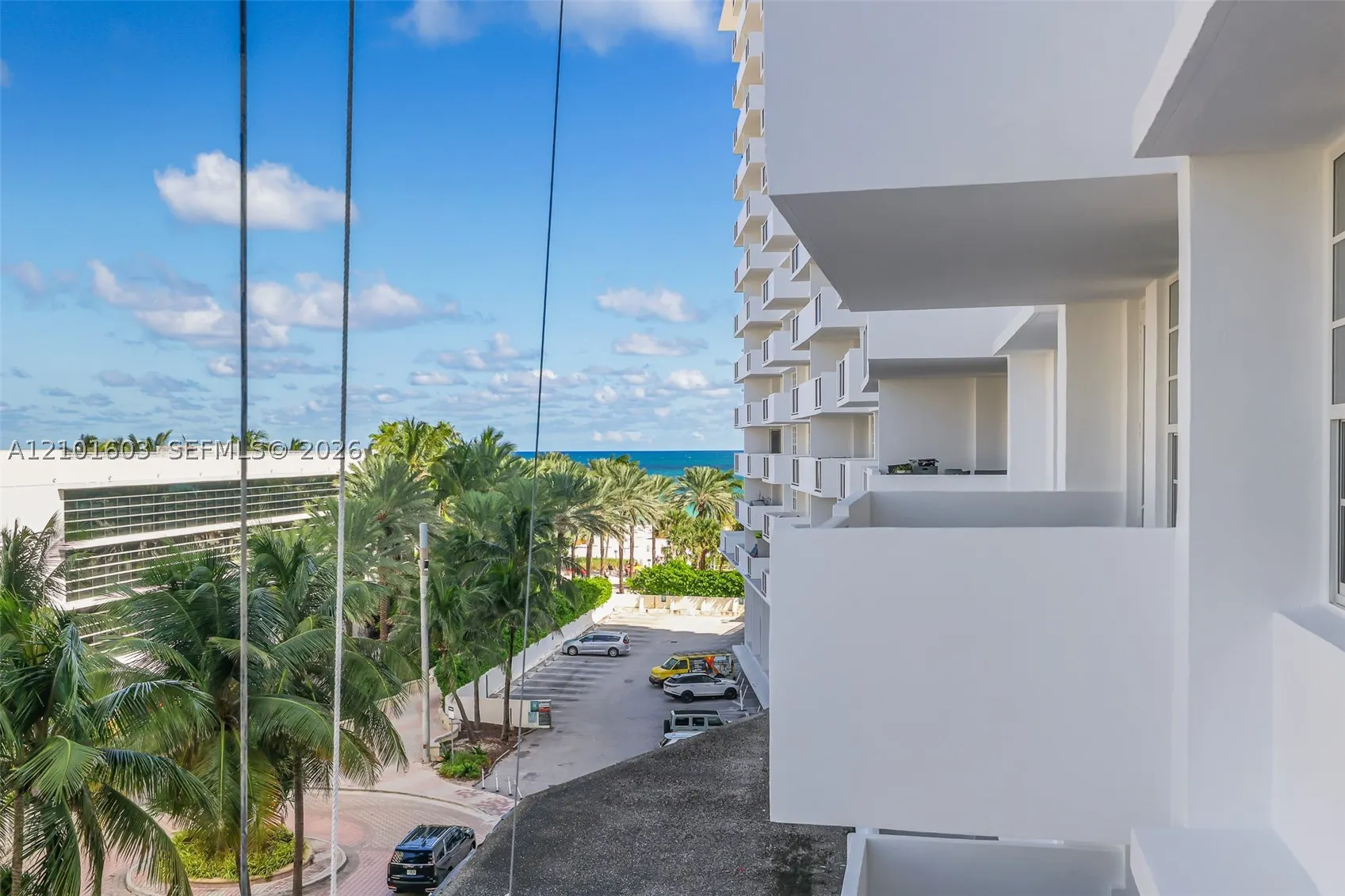 100 Lincoln Rd #502