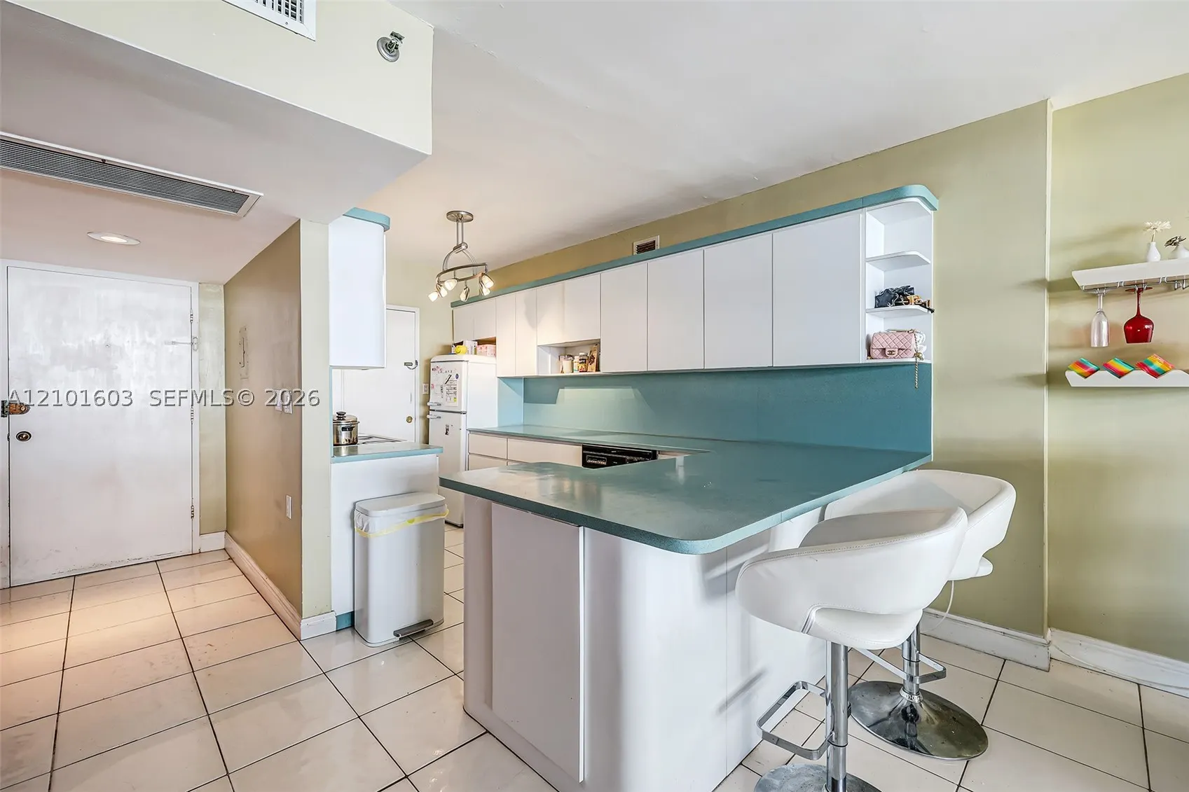 100 Lincoln Rd #502