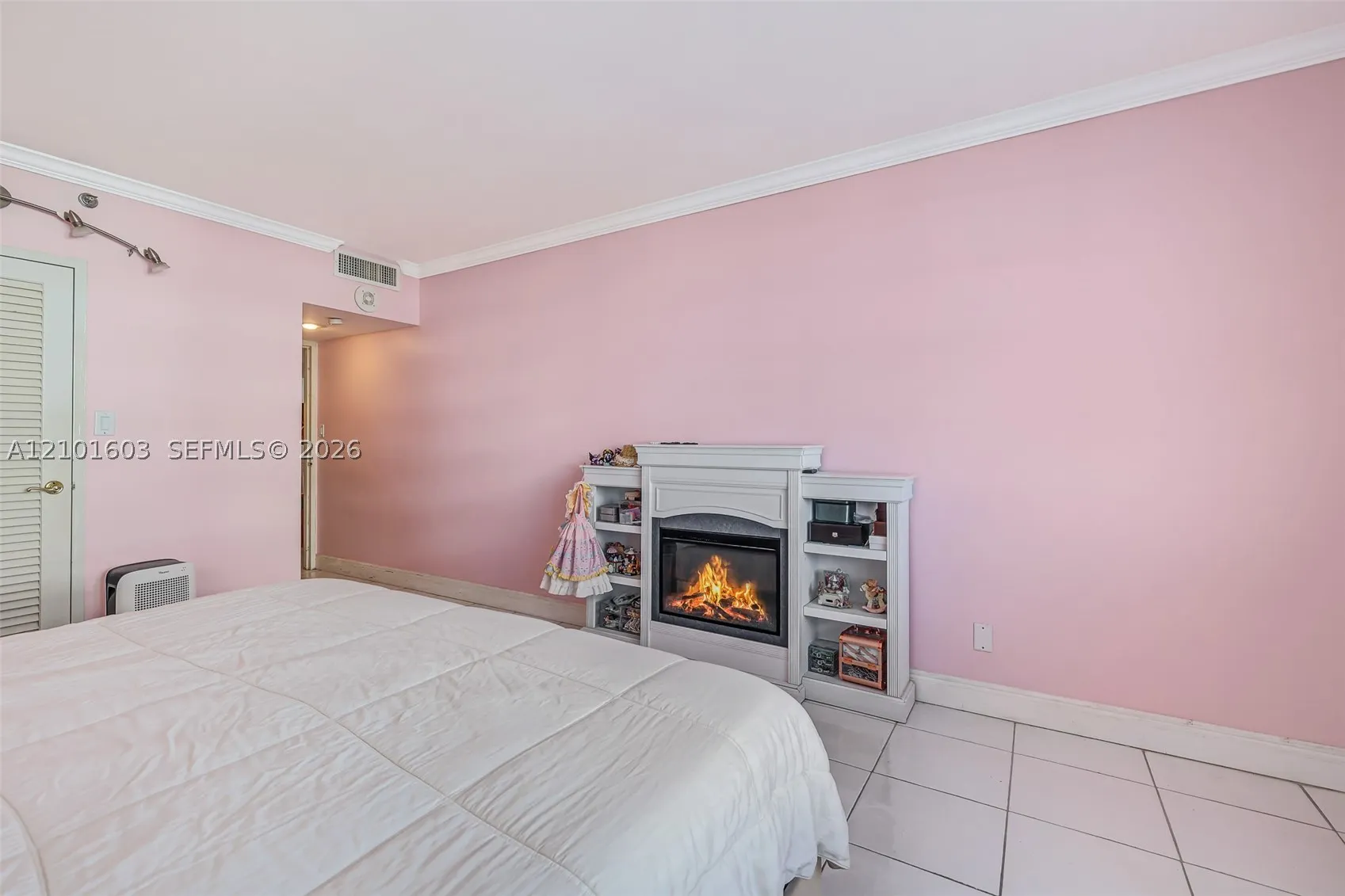 100 Lincoln Rd #502