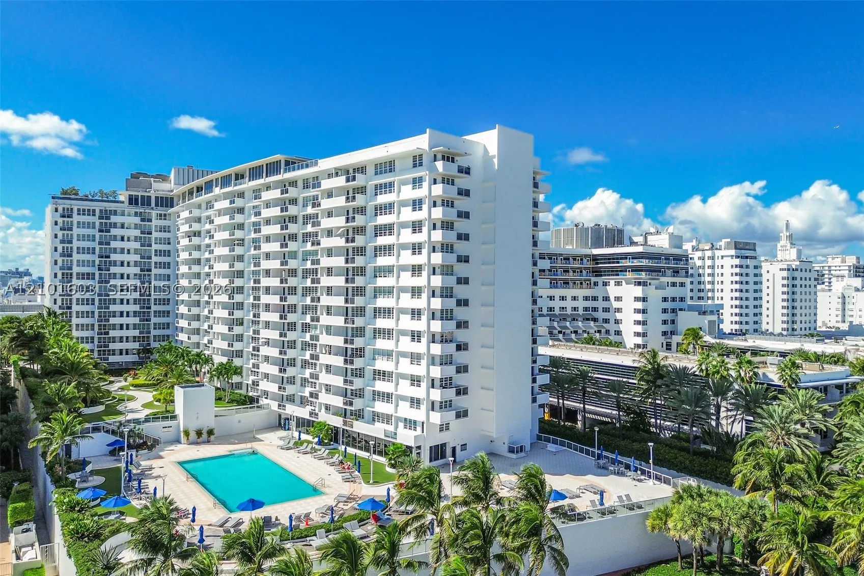 100 Lincoln Rd #502