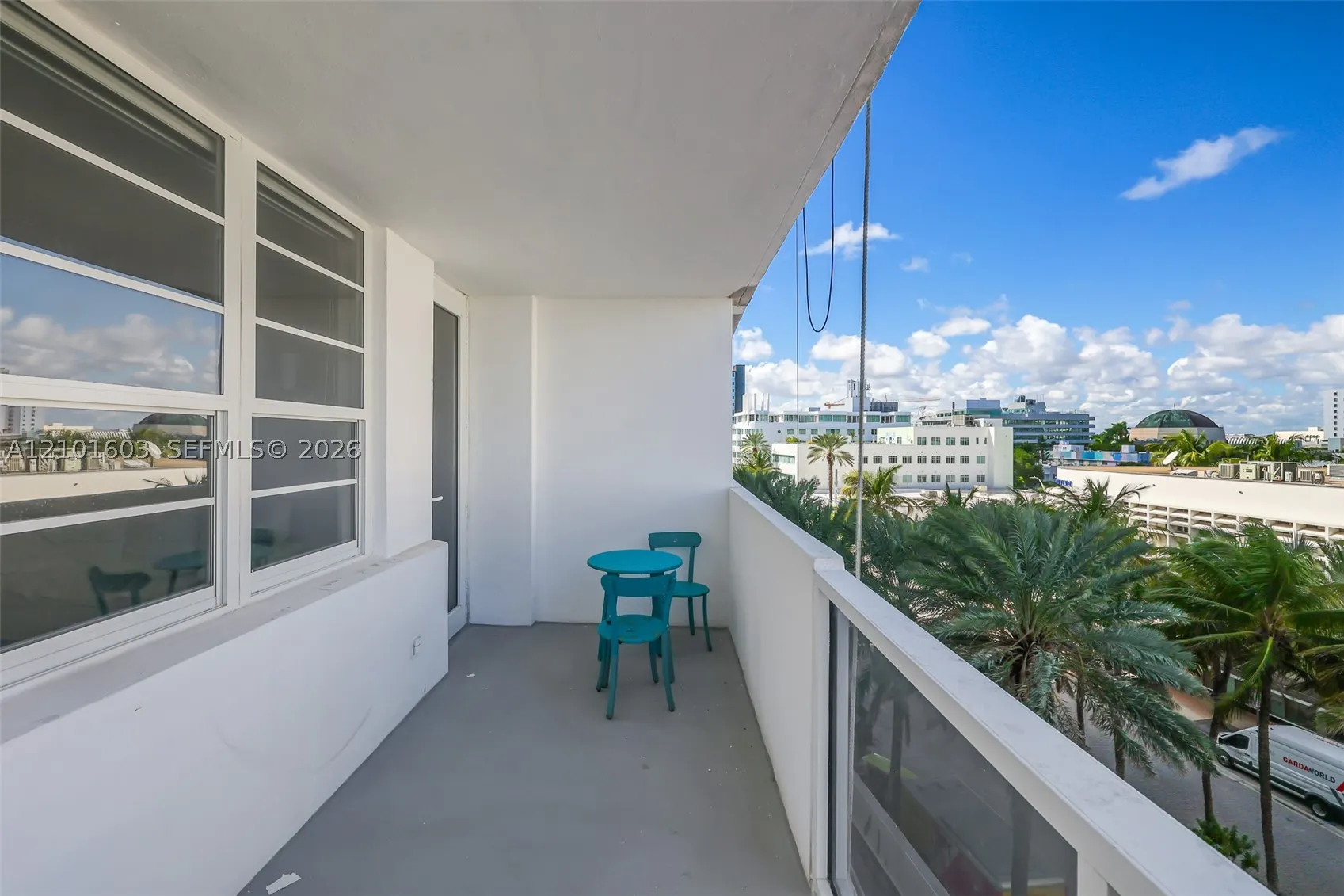 100 Lincoln Rd #502