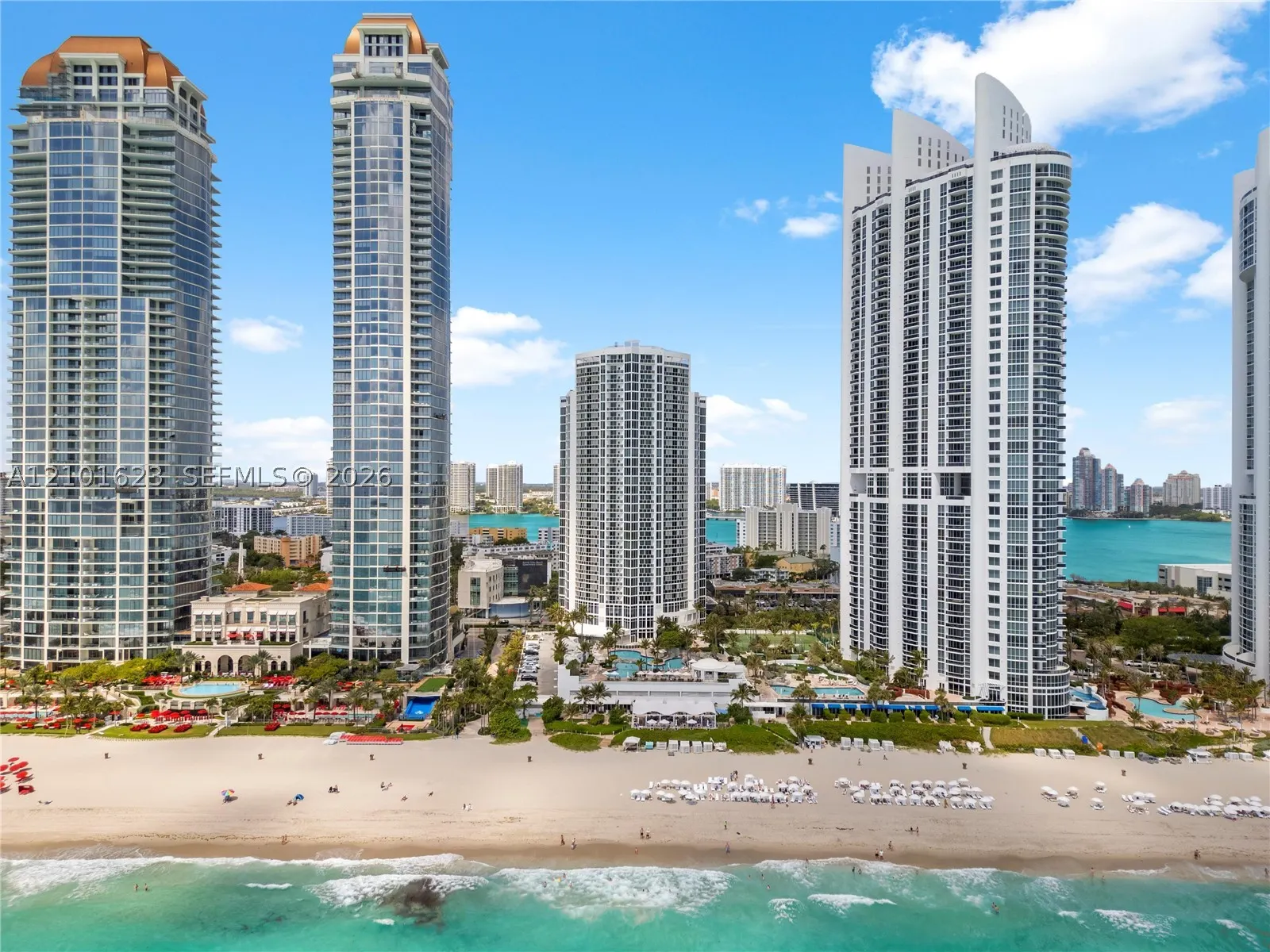 18001 Collins Ave #1110