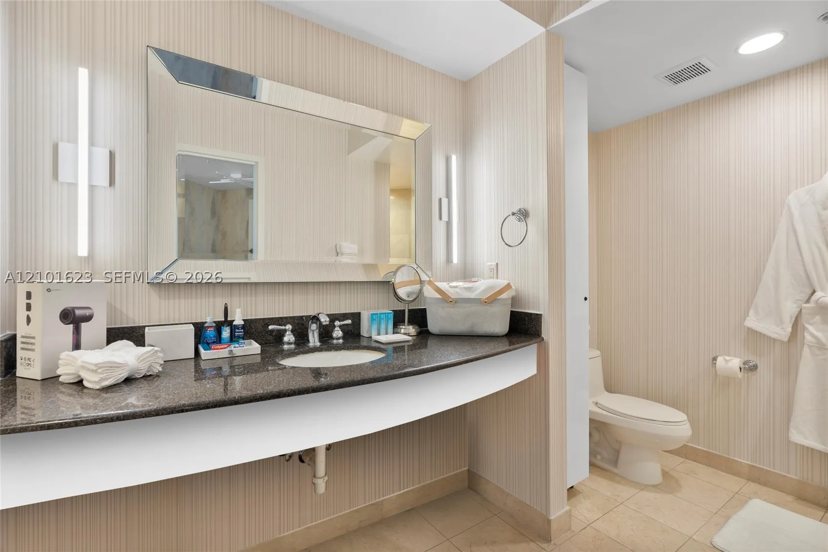 18001 Collins Ave #1110