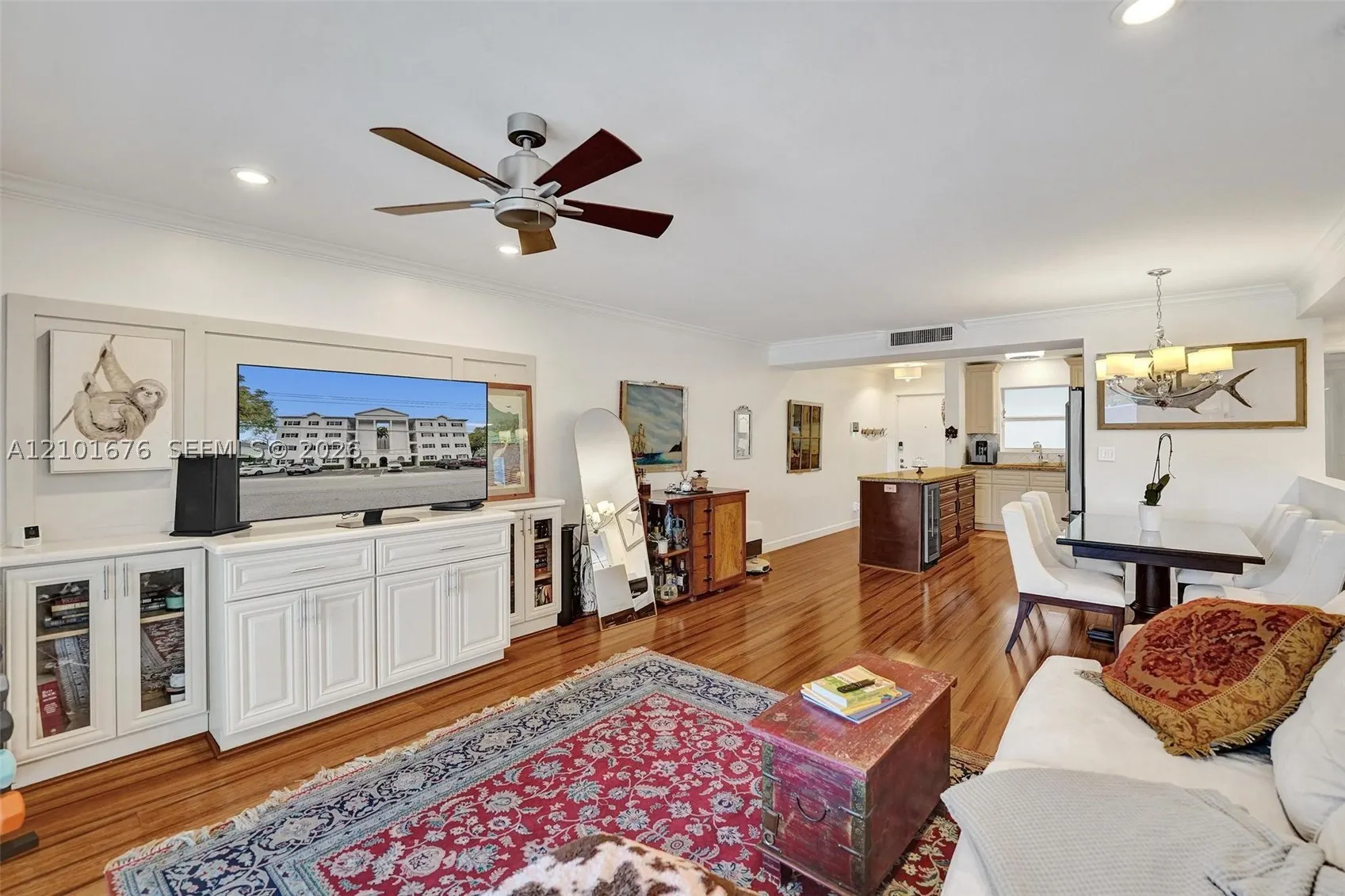 1212 SE 2nd Ct #301