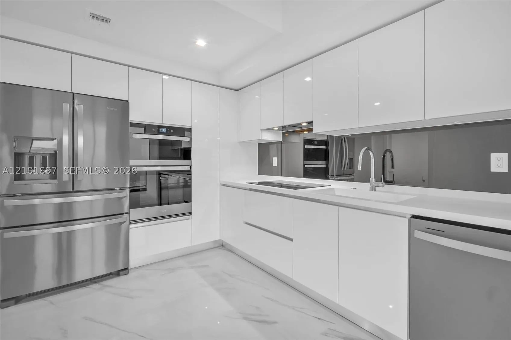 1170 E Hallandale Beach Blvd #1806