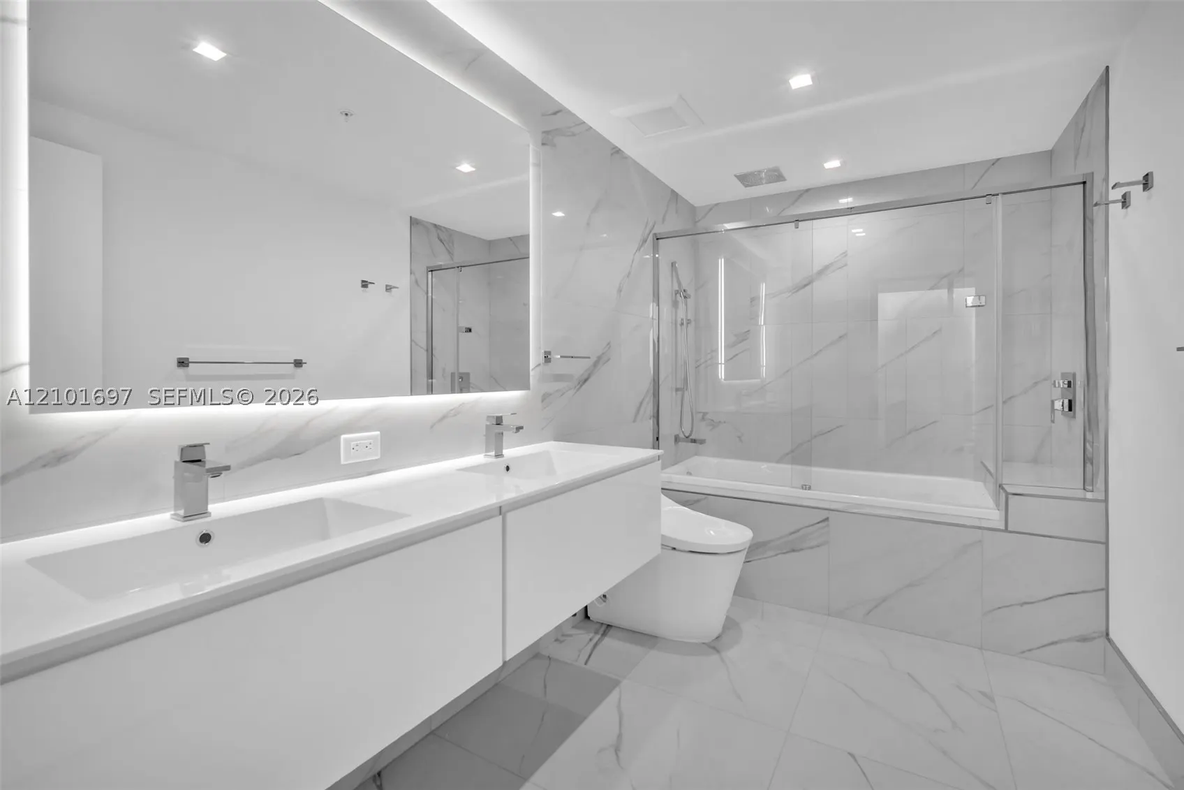1170 E Hallandale Beach Blvd #1806
