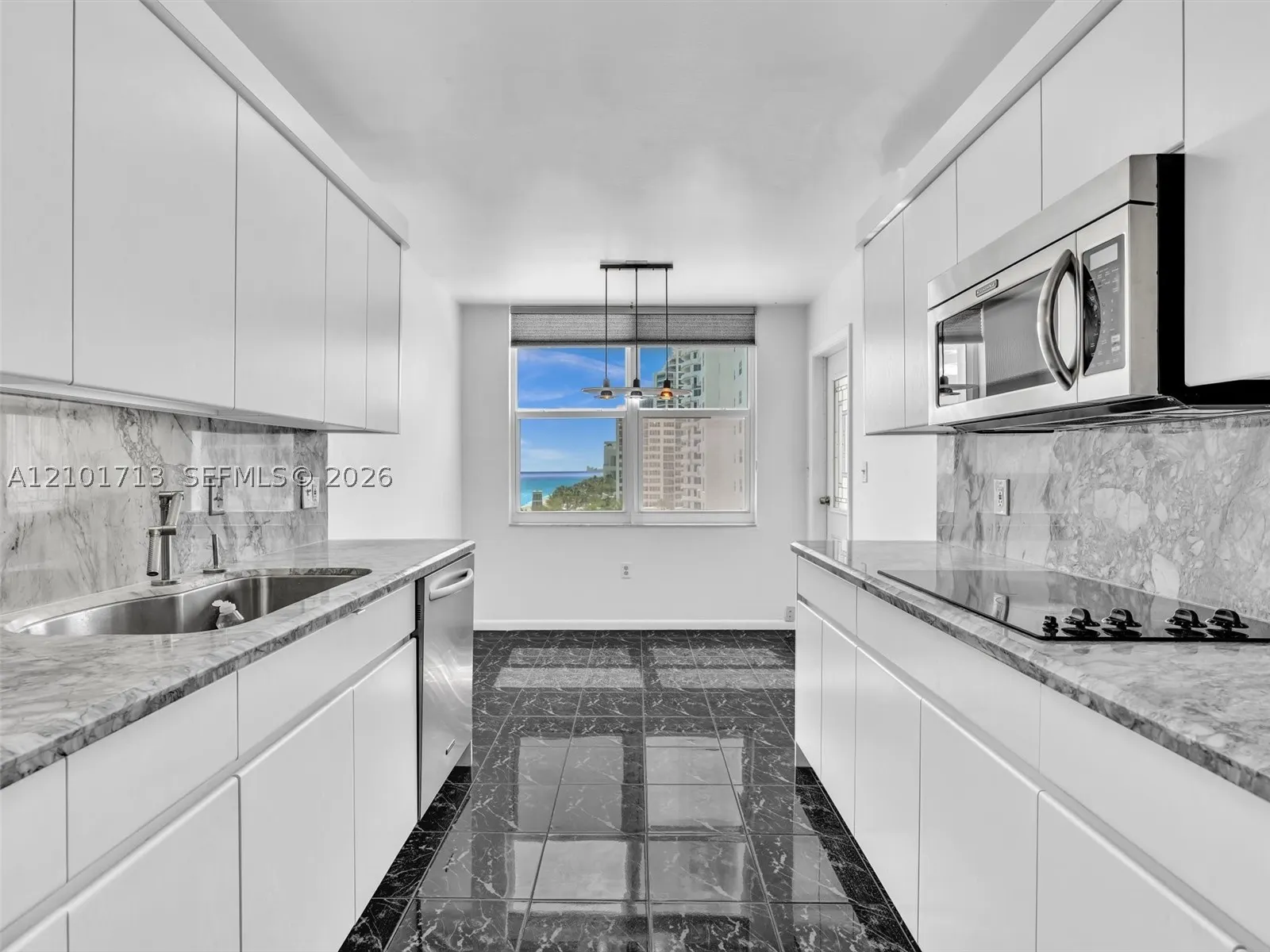 2751 S Ocean Dr #806S