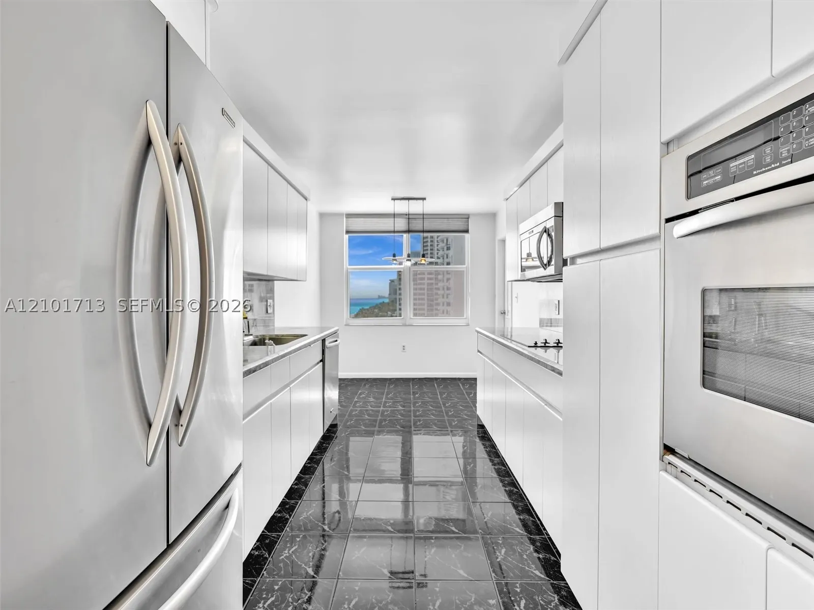 2751 S Ocean Dr #806S