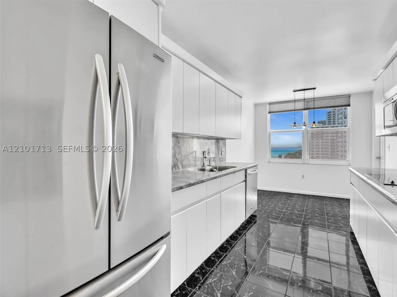 2751 S Ocean Dr #806S