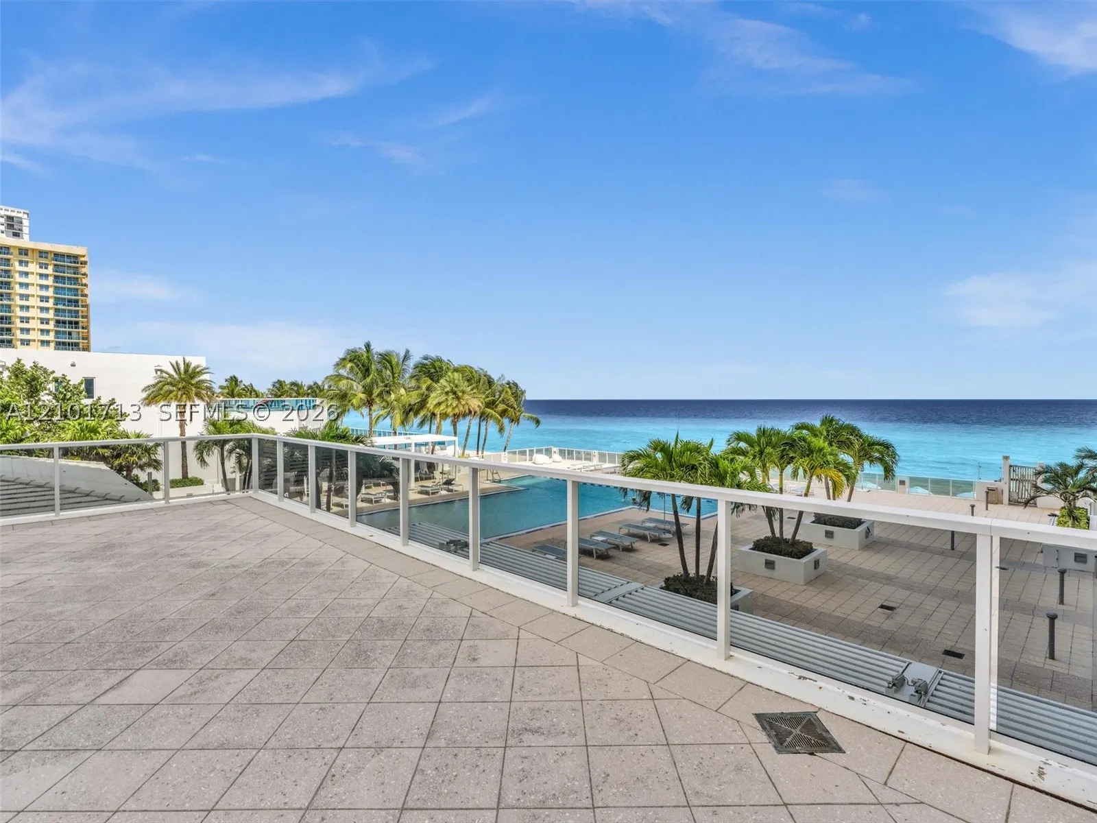 2751 S Ocean Dr #806S