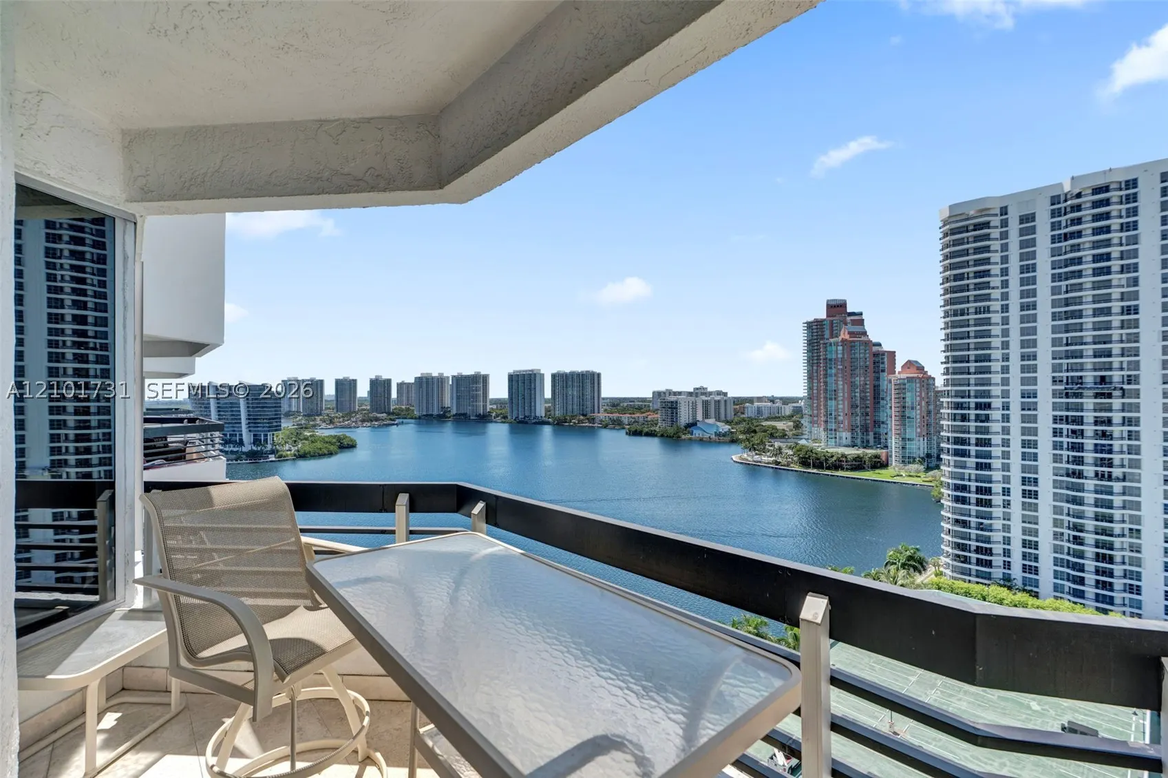 3600 Mystic Pointe Dr #PH3