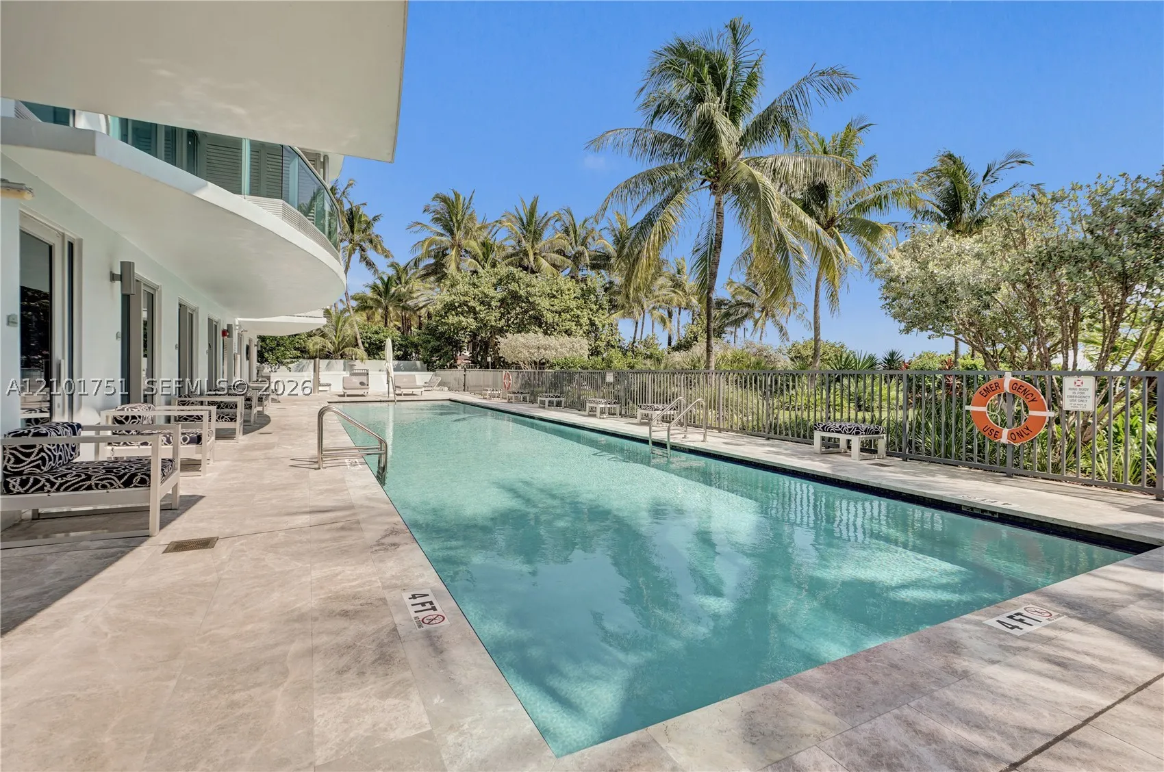 9401 Collins Ave #305
