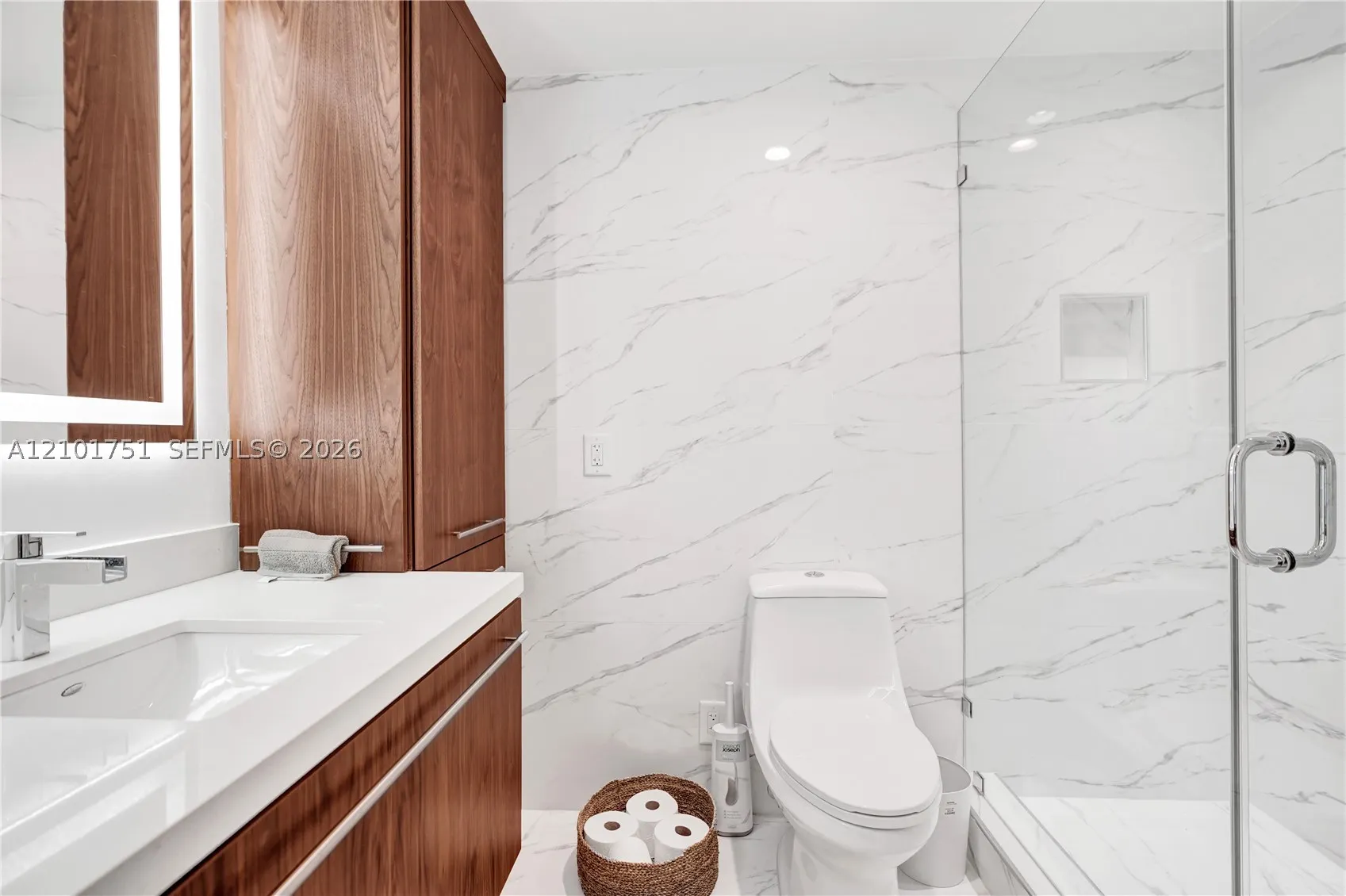 9401 Collins Ave #305
