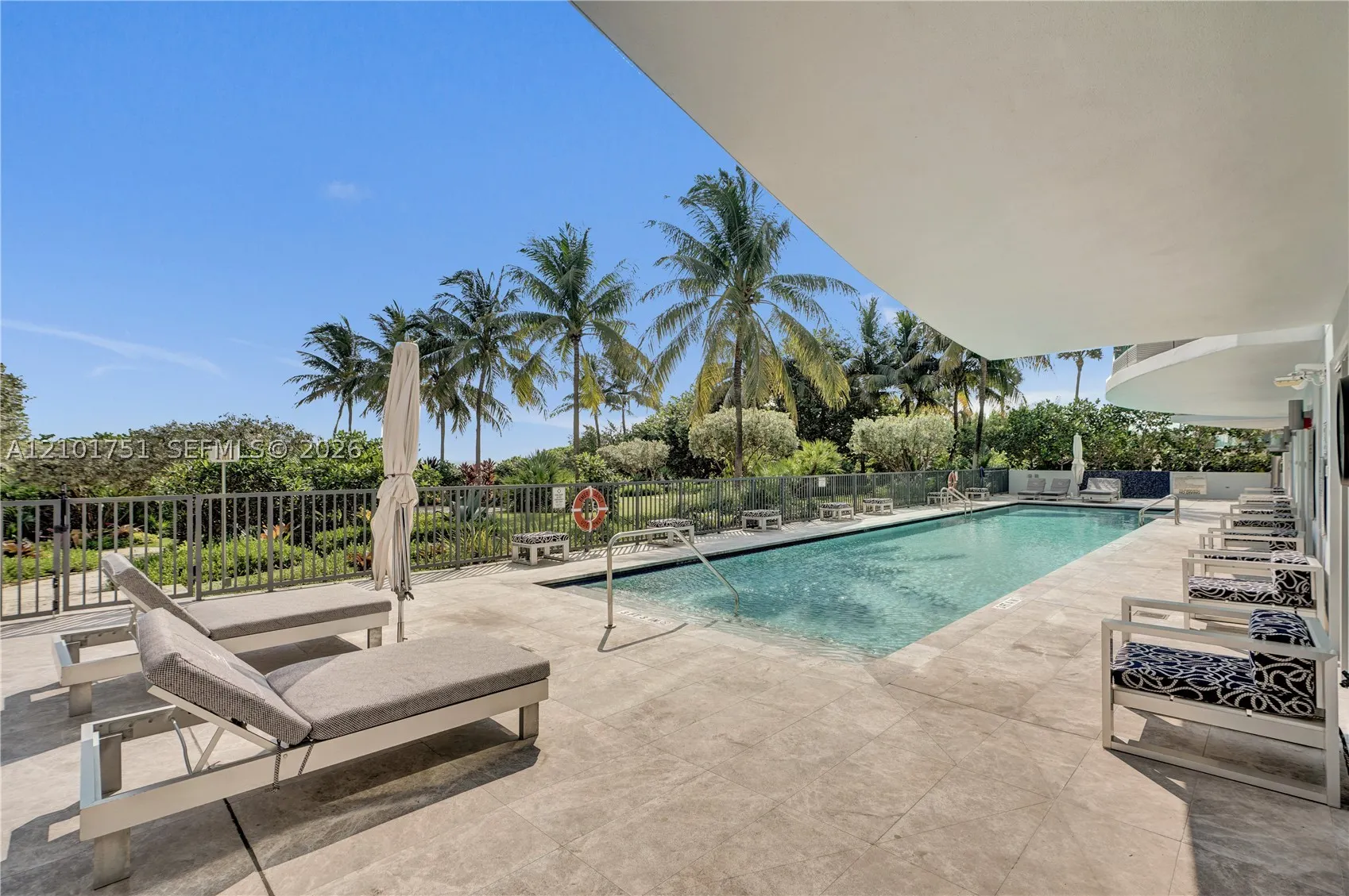9401 Collins Ave #305