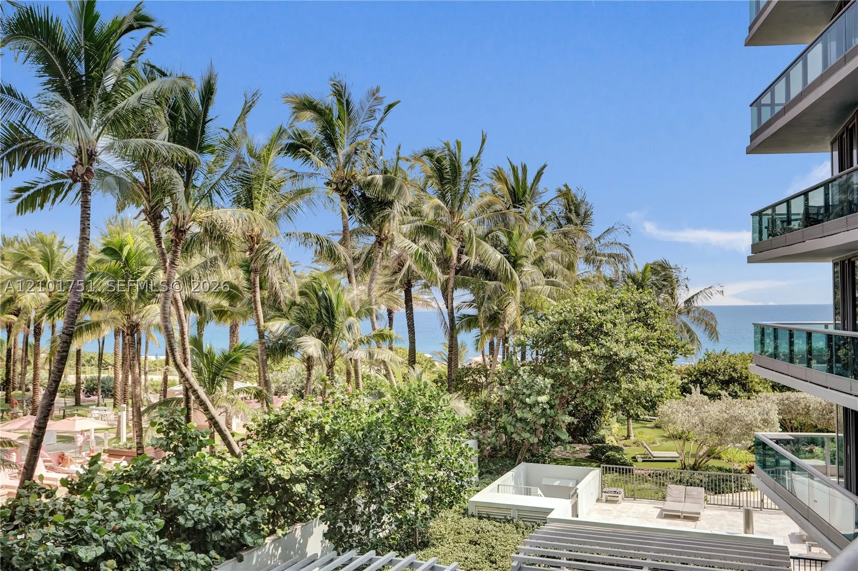9401 Collins Ave #305
