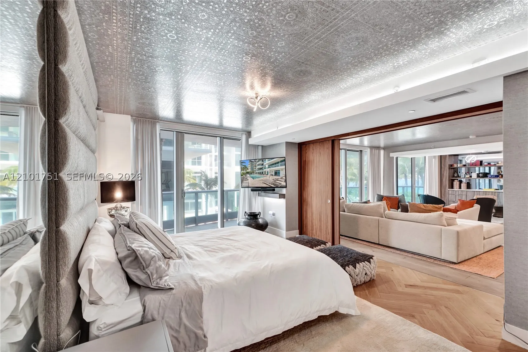 9401 Collins Ave #305
