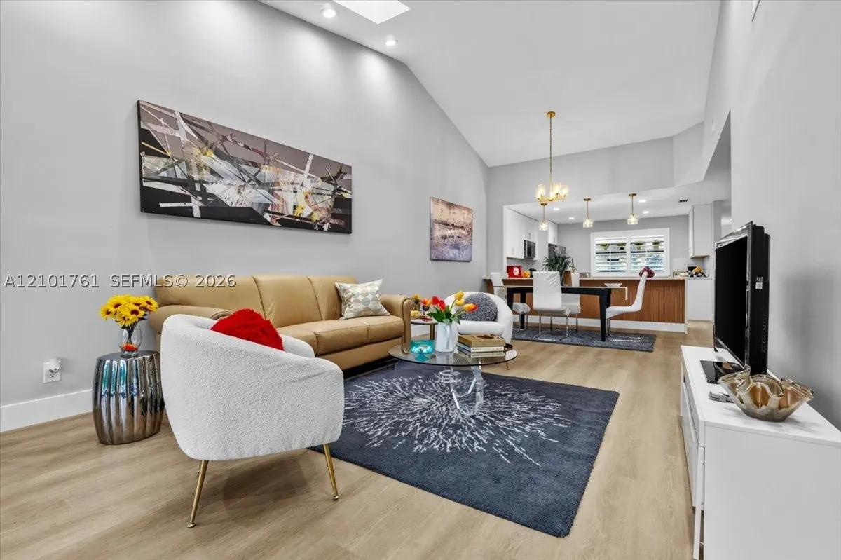 7818 La Mirada Dr