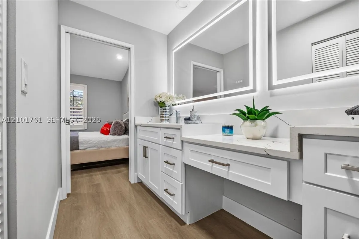 7818 La Mirada Dr