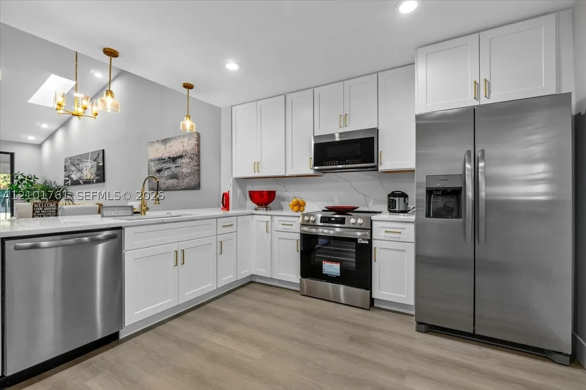 7818 La Mirada Dr