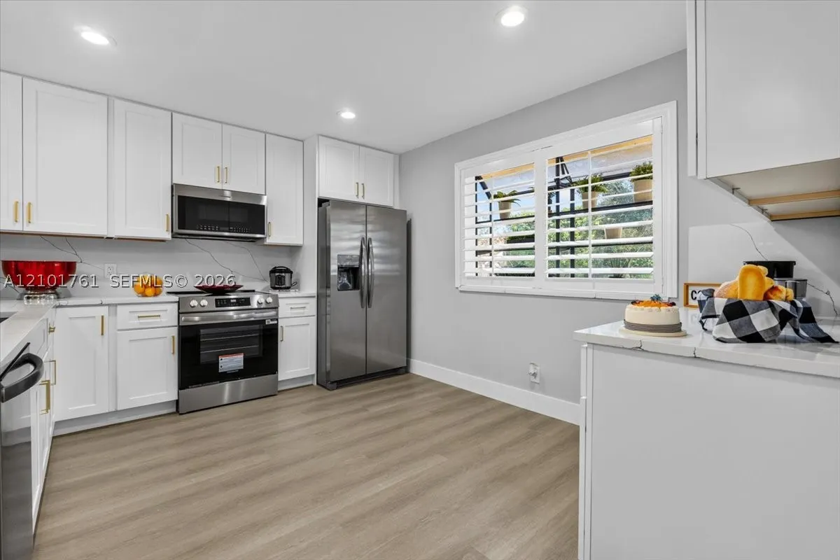 7818 La Mirada Dr