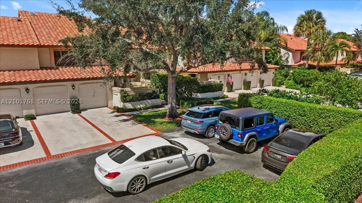 7818 La Mirada Dr