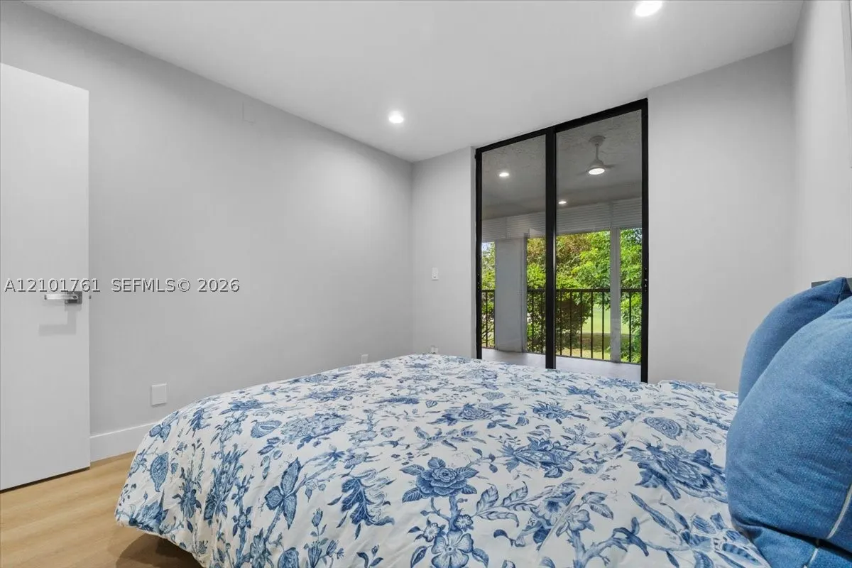 7818 La Mirada Dr