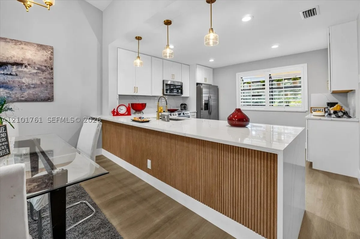 7818 La Mirada Dr
