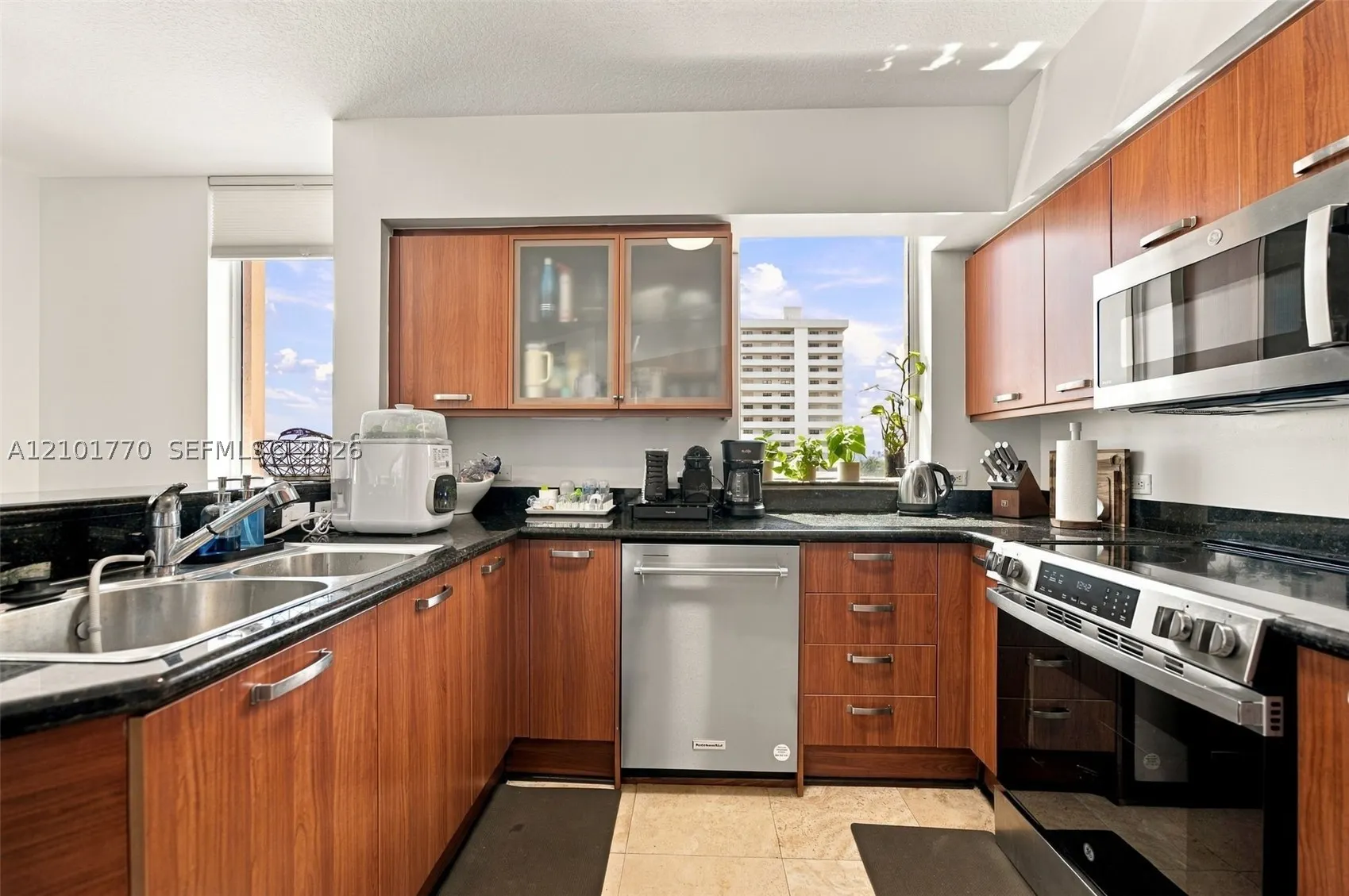 2001 Ocean Blvd #701