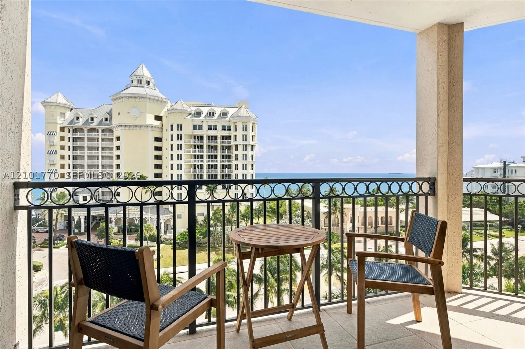 2001 Ocean Blvd #701
