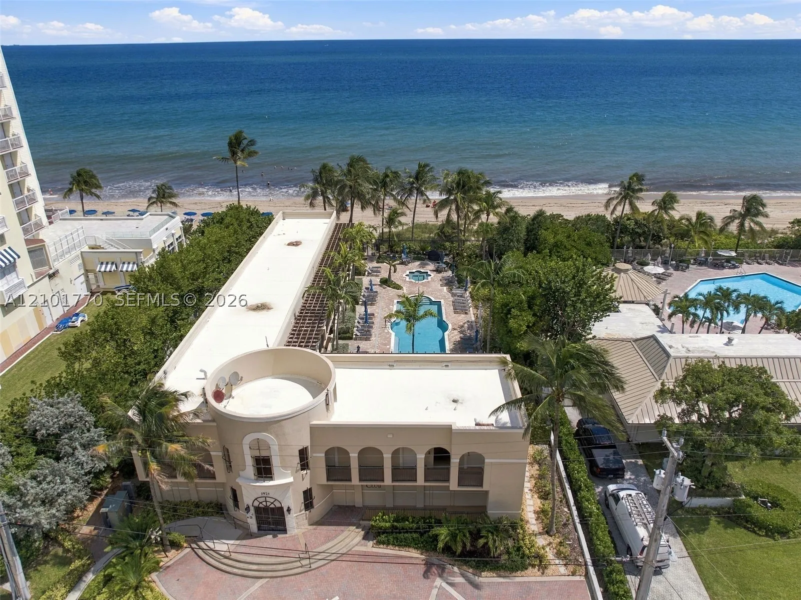 2001 Ocean Blvd #701
