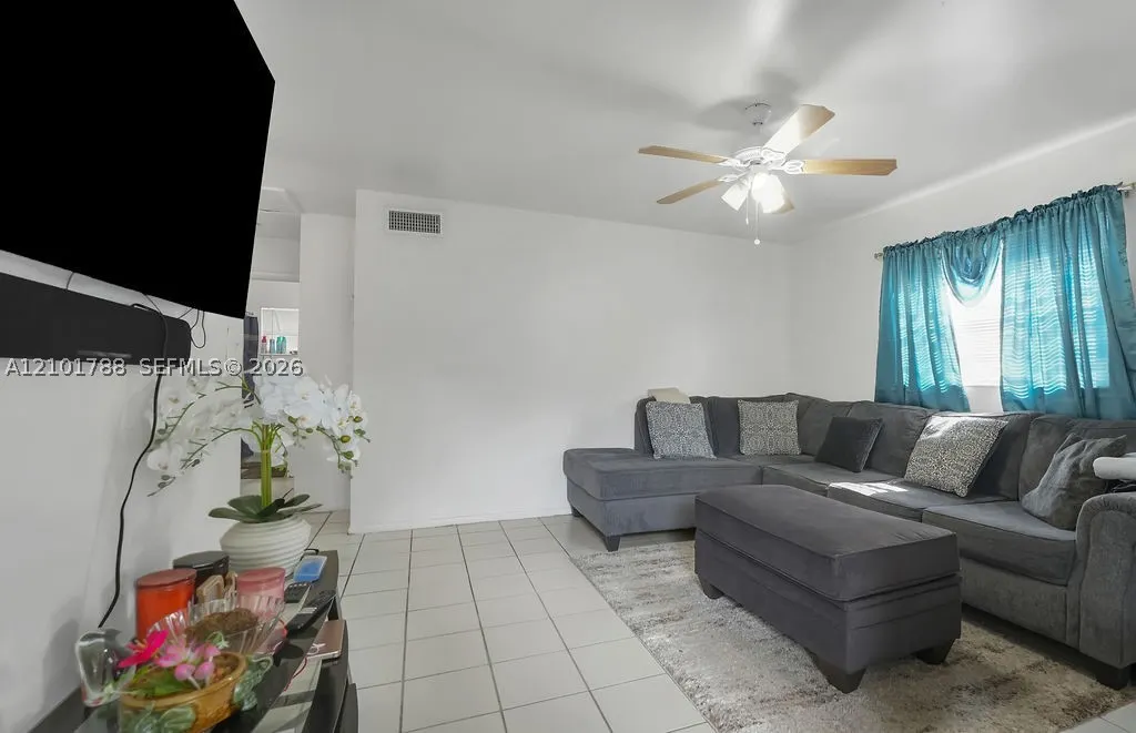 1415 SW 3rd Ave