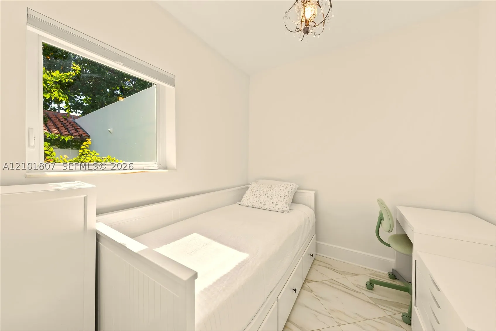 5800 La Gorce Dr
