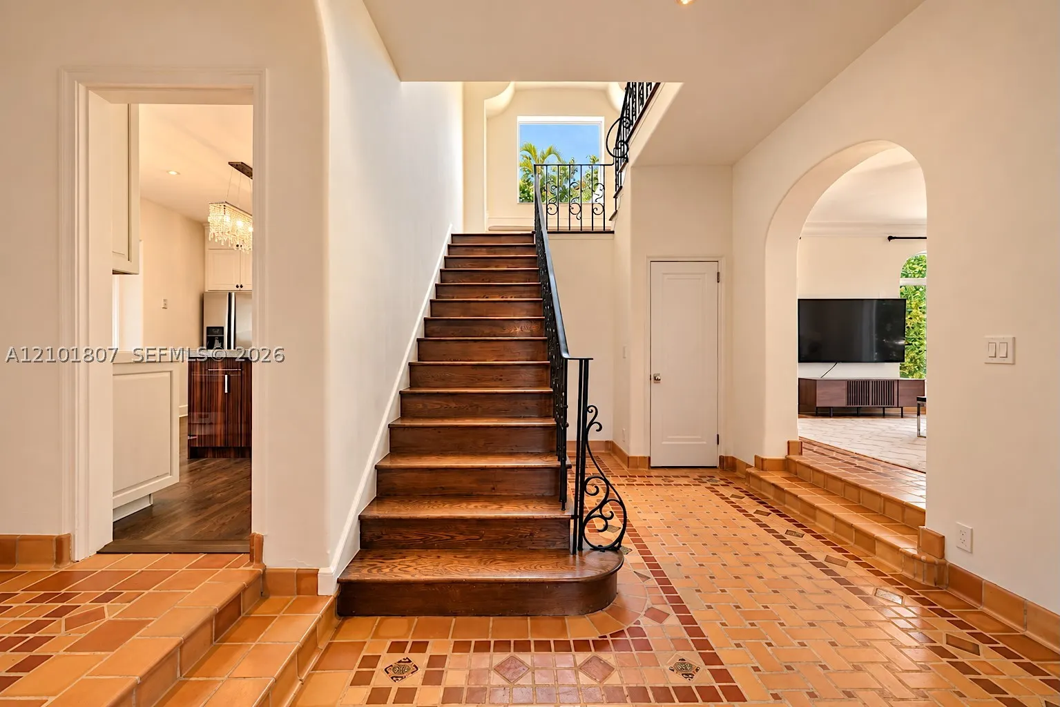 5800 La Gorce Dr