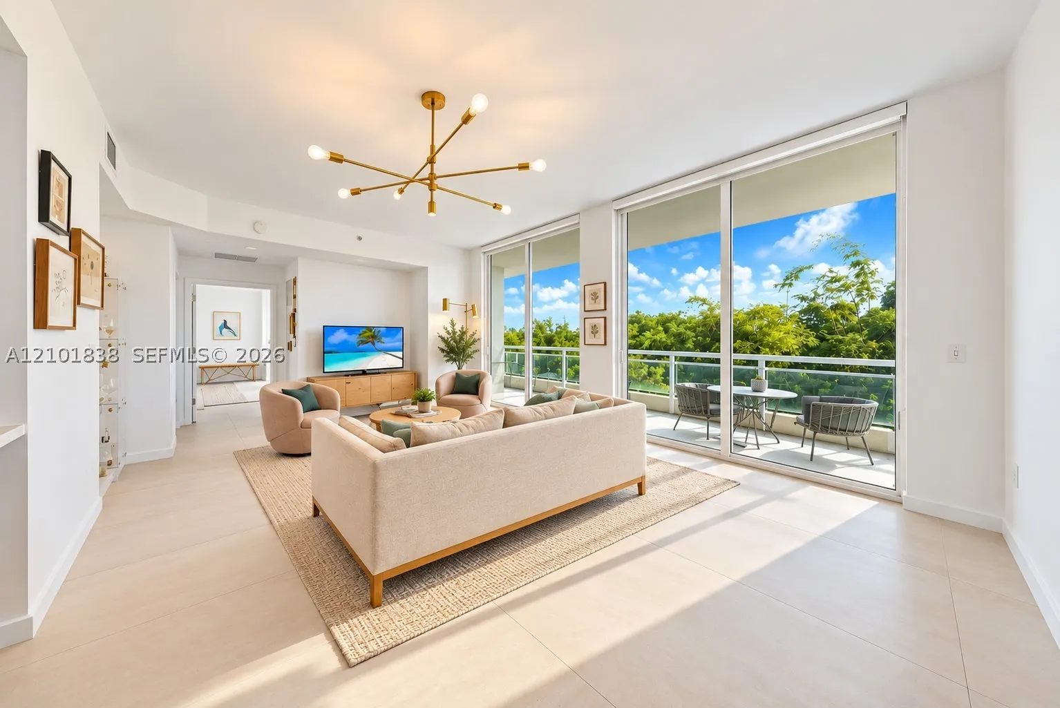 2020 Prairie Ave #404