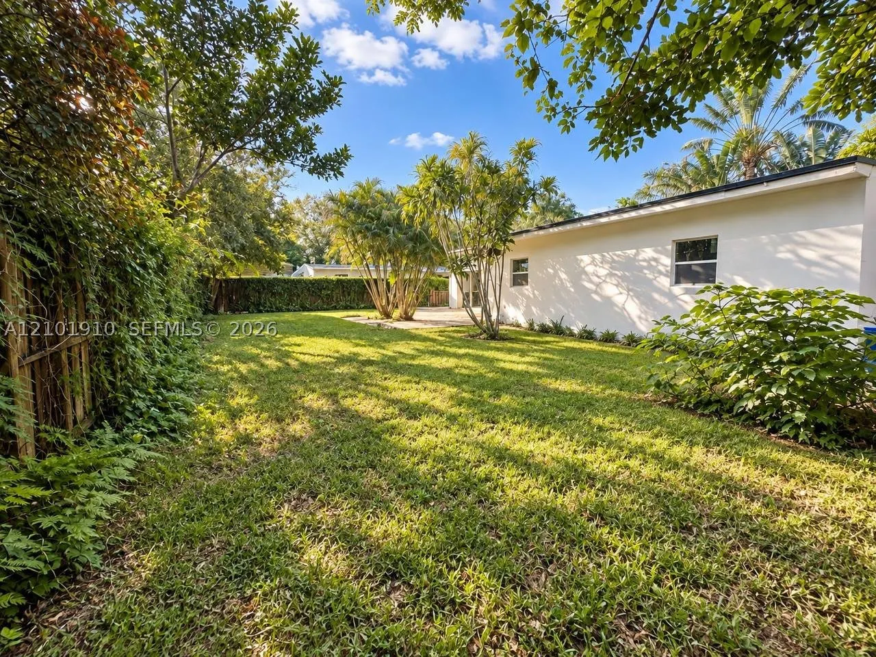 3130 SW 14th St