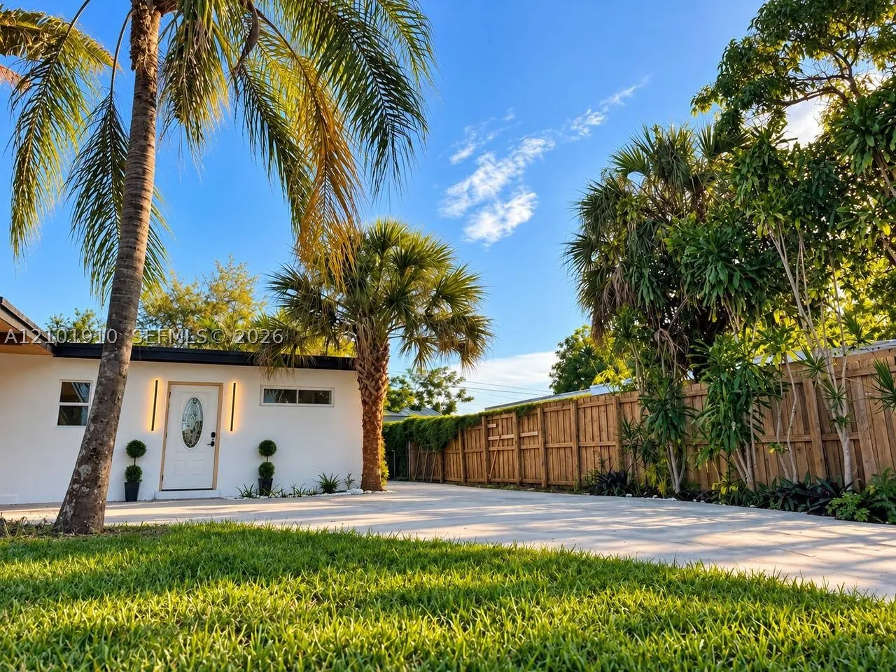 3130 SW 14th St