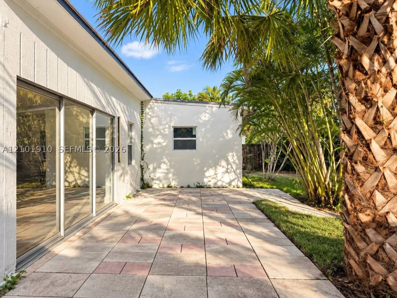 3130 SW 14th St
