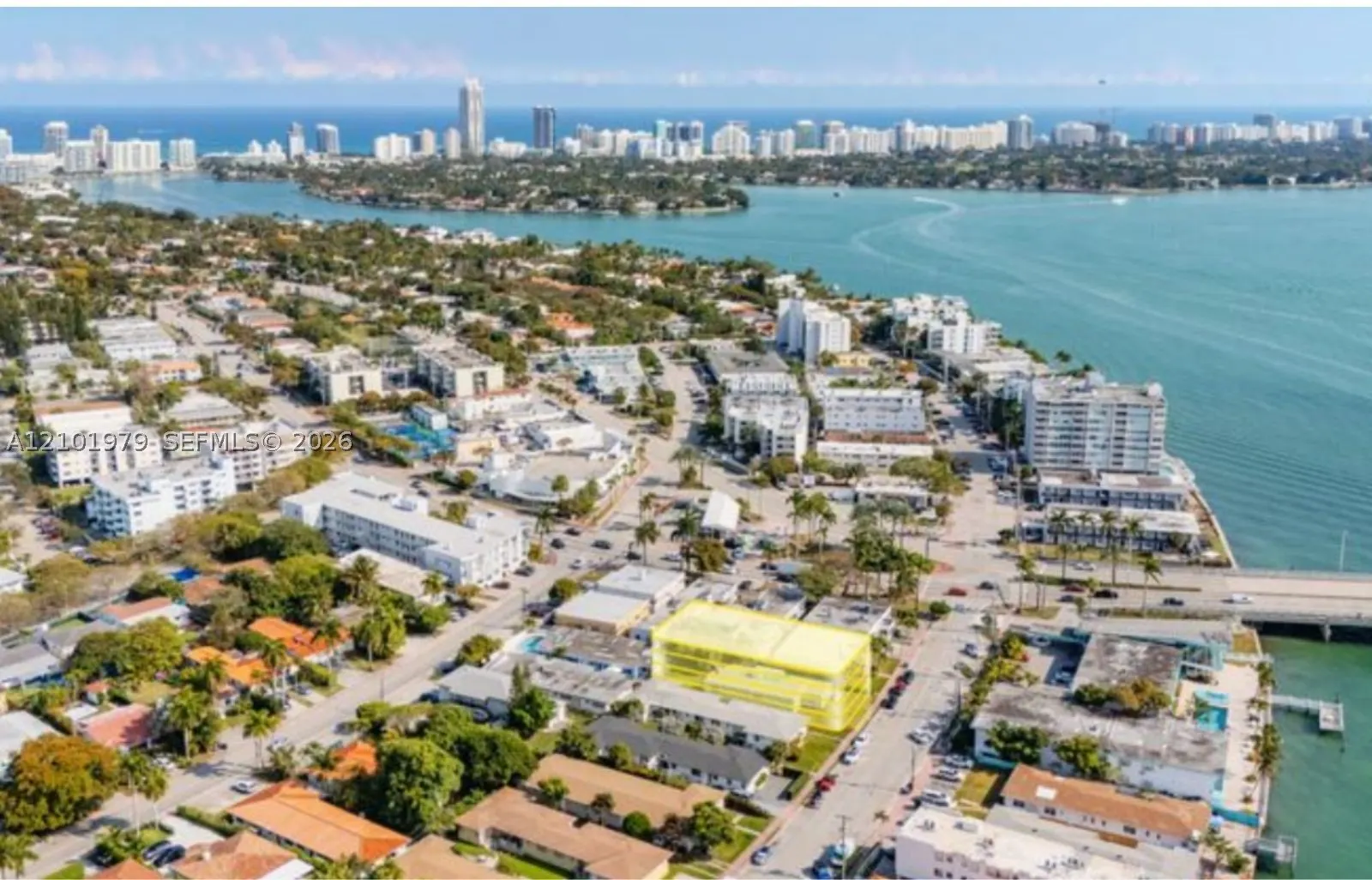 2125 Bay Dr